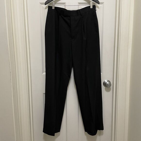 Haggar Enterprise 38R 3 Button Black Pinstripe 2 Pc Suit 32 X 32 Pleated Pants - Picture 13 of 16